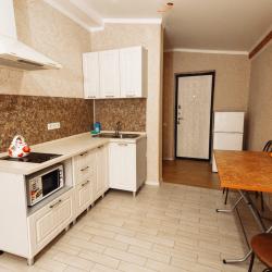 2-комнатные апартаменты с балконом, Мира 21/9А