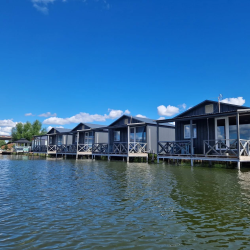 4-местный 2-комнатный коттедж стандарт (мансарда)