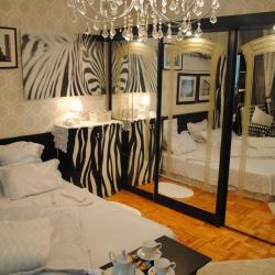 Номер эконом стандарт с 2 односпальными и 1 двуспальной кроватью