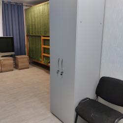 Кровать в 8-местном общем номере