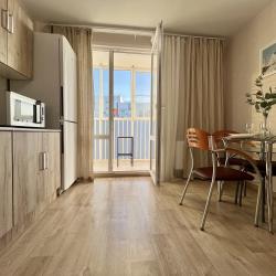 Фото Отель Rental Family Rooms (Рентал Фэмили Румс) на улице Выборгская
