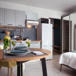 Фото Отель ELLJOY apartments (Эллджой апартментс)