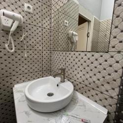 Номер полулюкс с 1 двуспальной кроватью