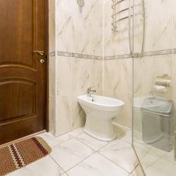 ART HOUSE HOTEL (Арт Хаус) — 392950378ec2d38ad2e72270176fa435