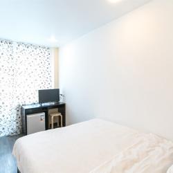 Номер стандарт с 1 двуспальной кроватью