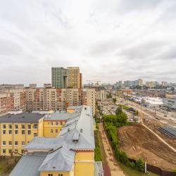 Фото Отель Бoльшая 3-x комнaтнaя кваpтира в центре города