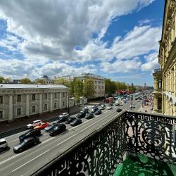 2-комнатные апартаменты улучшенные SivakApart  Квартира с балконом на Невский проспект
