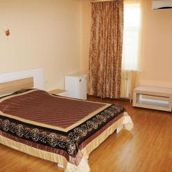 Фото Отель Леона