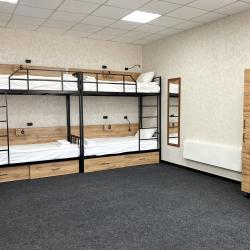 Кровать в 10-местном общем номере