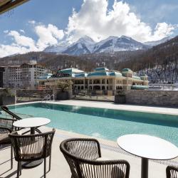 Фото Отель Country Hills Resort (Кантри Хиллс Резорт)