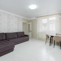 Фото Апартаменты СуткиРу на улице Кленовая Роща 8