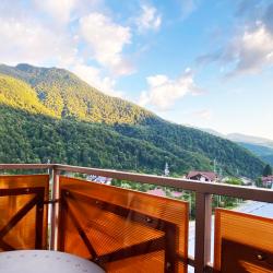 Фото Апартаменты Жить в Горах на улице Трудовой Славы, 10