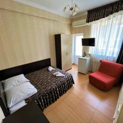 3-местный номер стандарт с балконом