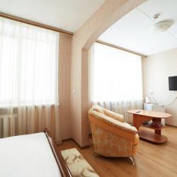 Номер стандарт с 1 двуспальной кроватью