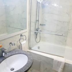 Фото Отель Ramada by Wyndham Bishkek Centre (Рамада Виндхэм )