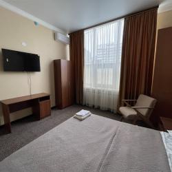 Номер стандарт с 1 двуспальной кроватью