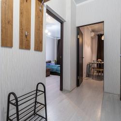 Фото Апартаменты на улице Казбекская 14