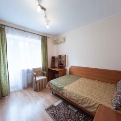 Номер полулюкс с 1 двуспальной кроватью