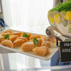 Фото Boutique Hotel Status (Бутик-отель Статус)