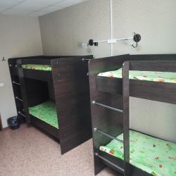 Кровать в 8-местном общем номере (удобства на этаже)