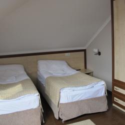 Номер эконом с 2 односпальными кроватями (мансарда)