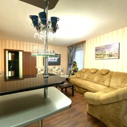 Фото Апартаменты на улице Варламова 37