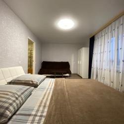 Фото Апартаменты на улице Братьев Дроздовых