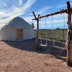 Фото Отель Yurt camp Sonun (Юрточный лагерь Сонун)