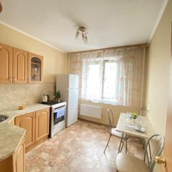 Фото Апартаменты на улице Братьев Кашириных, 76