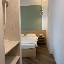 Фото Art Hotel 16 этаж (Арт Отель)