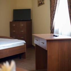 Номер стандарт с 1 двуспальной кроватью