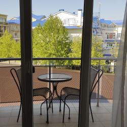 3-местная комната полулюкс с балконом