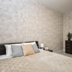 Апартаменты улучшенные г. Красноярск, ул. Октябрьская, дом 16,кв. 122