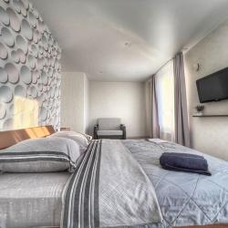 Фото Отель Harmonia Apartments (Гармония Апартментс) на улице Клементины Черчелль 5