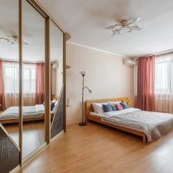 Фото Отель Tolstoy Apart (Толстой Апарт) на улице Смидович