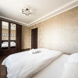 Фото Апартаменты на улице Молокова 17