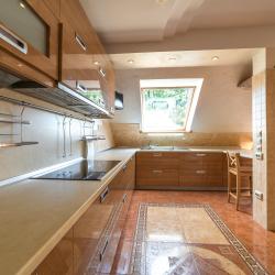 Каркушин Дом — 3c145b94272c4a6b6252ce322df91a82