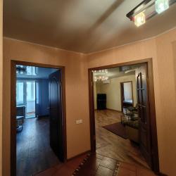 Фото Отель Просторная квартира ЖД Вокзала