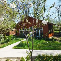 Фото Отель Уютные домики с выходом на реку Белая