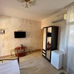 Номер стандарт с 1 двуспальной кроватью