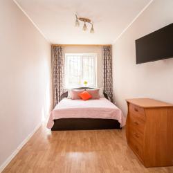 Фото Отель Уютная двухкомнатная квартира в районе Первой речки!