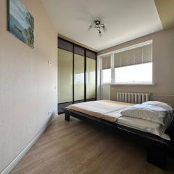 Фото Отель EasyRent на проспекте Карла Маркса 32