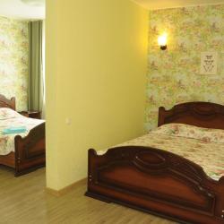 Фото Small Hotel (Смол Отель)
