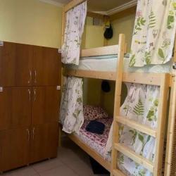 Кровать в общем номере с 5 двухъярусными кроватями (удобства на этаже)
