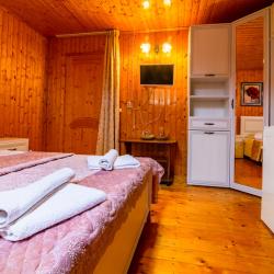 Комната стандарт с 1 двуспальной кроватью (мансарда)