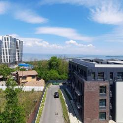 Фото Отель Двух комнатная квартира с видом на лес и море, новый ЖК Лидер