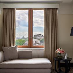 Номер Люкс Four Seasons Экзекьютив с видом на Кремль Твин