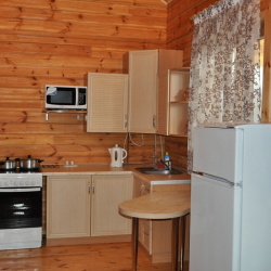 8-местный гостевой дом