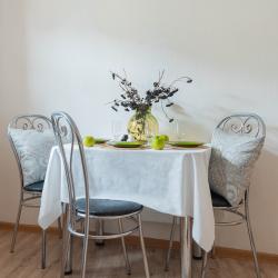 2-комнатные апартаменты улучшенные Двухкомнатные апартаменты у Храма Ильи Пророка, на втором этаже