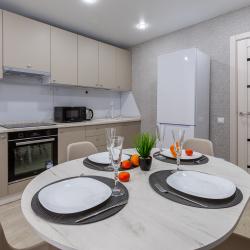 Фото Апартаменты на улице Баженова 1